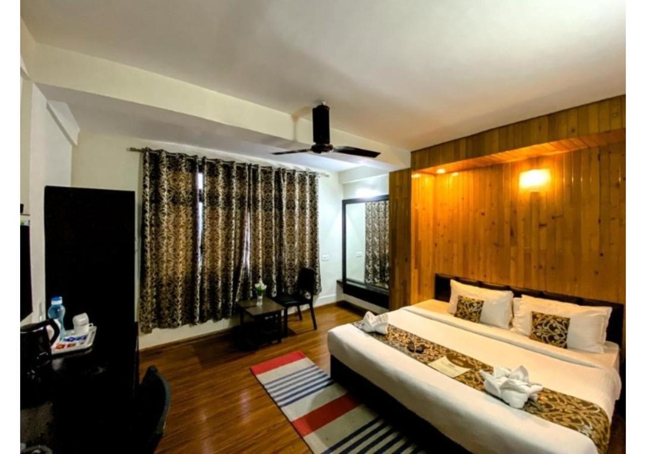 Cherrywood Suites & Spa By Easygorooms Дарджилинг Екстериор снимка